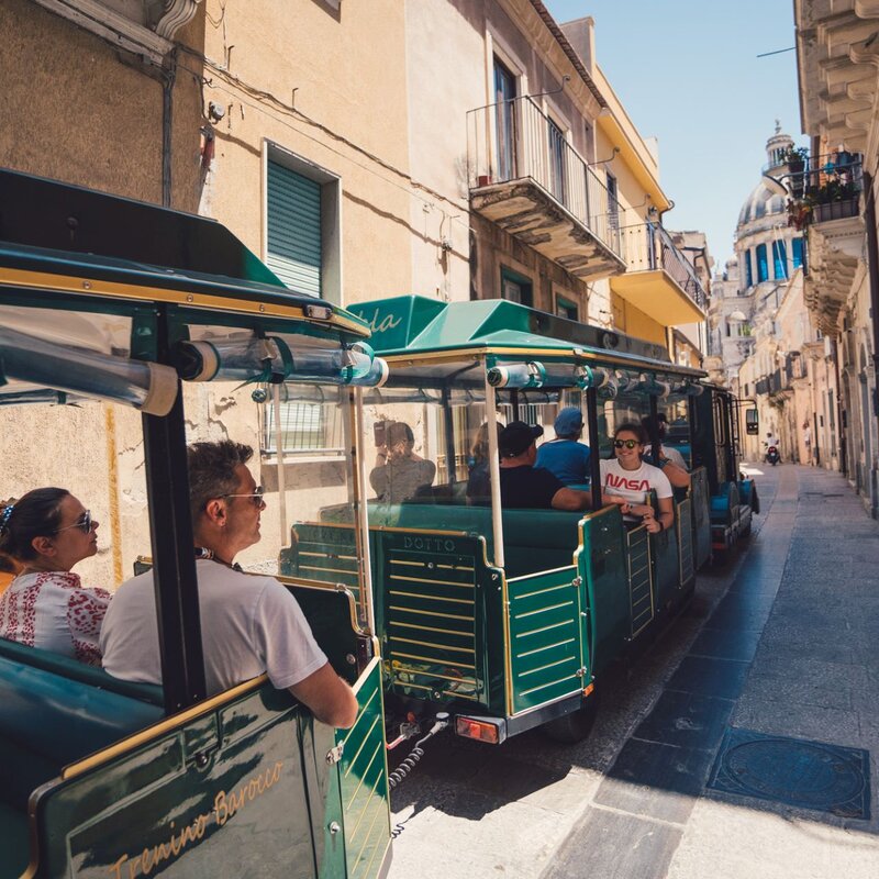 Baroque train tour